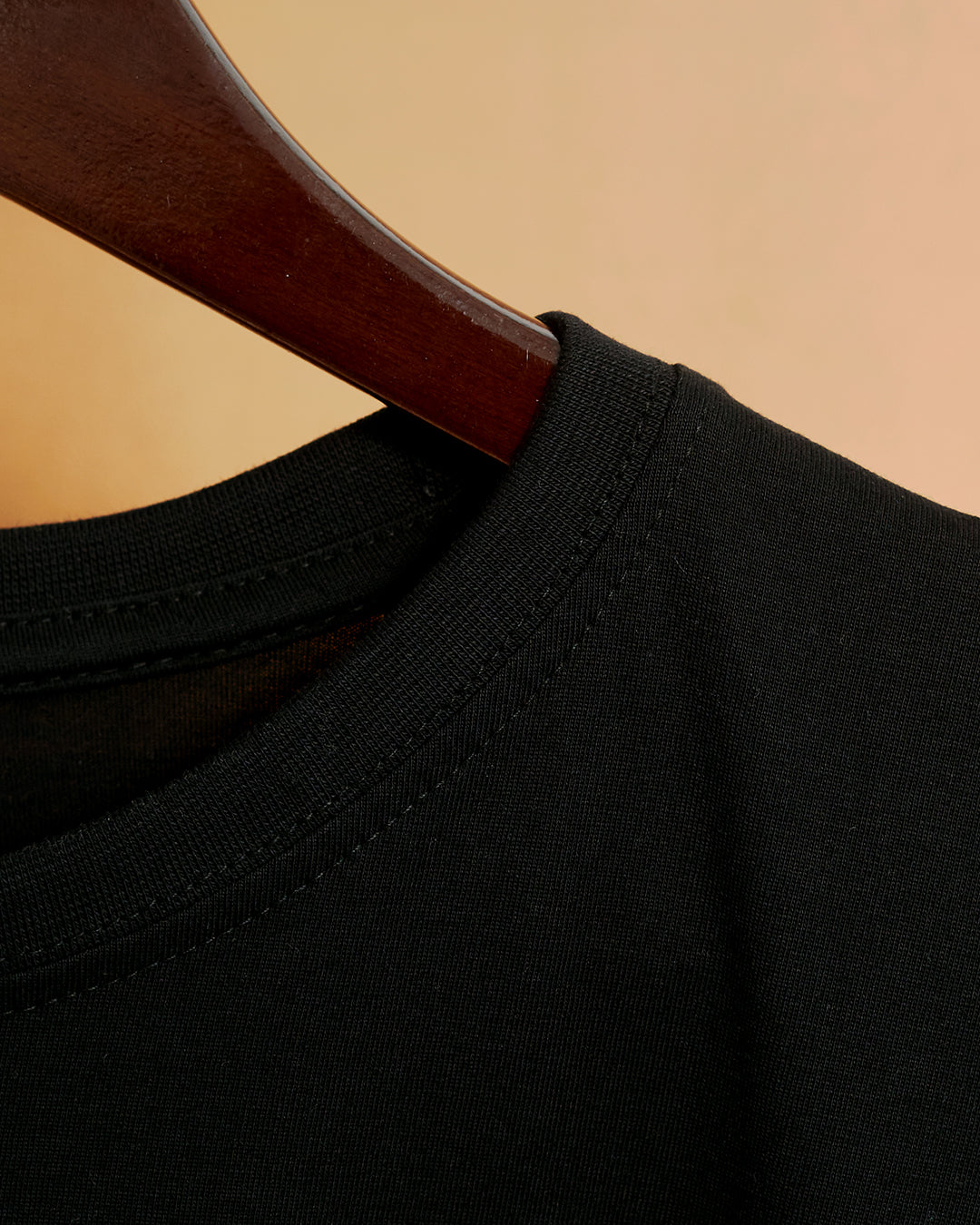 Wasp / കടന്നൽ Black Regular fit T-shirt - Peyth